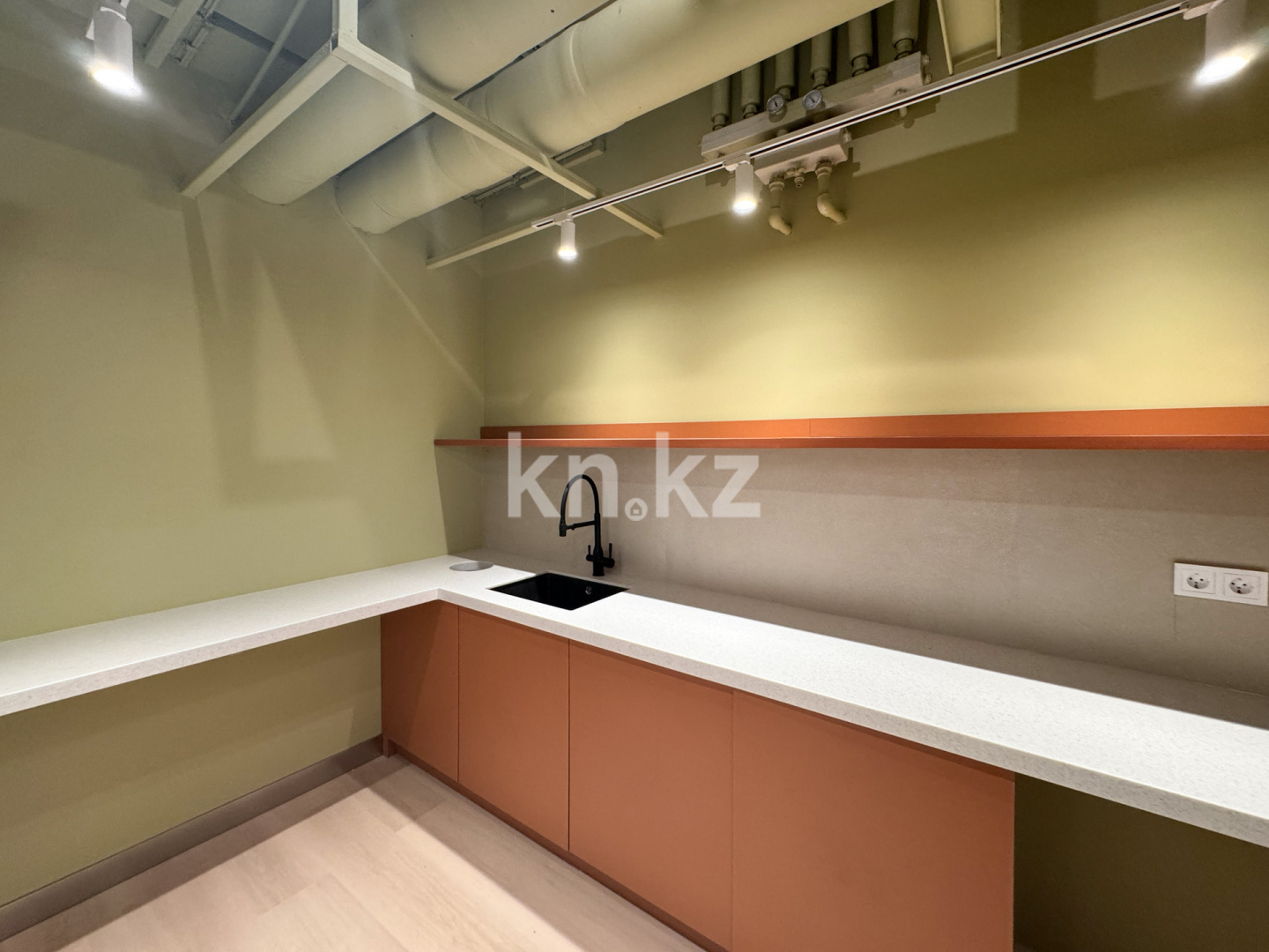 Аренда , пр. Аль-Фараби, дом  77/3 в Алматы - фото 8