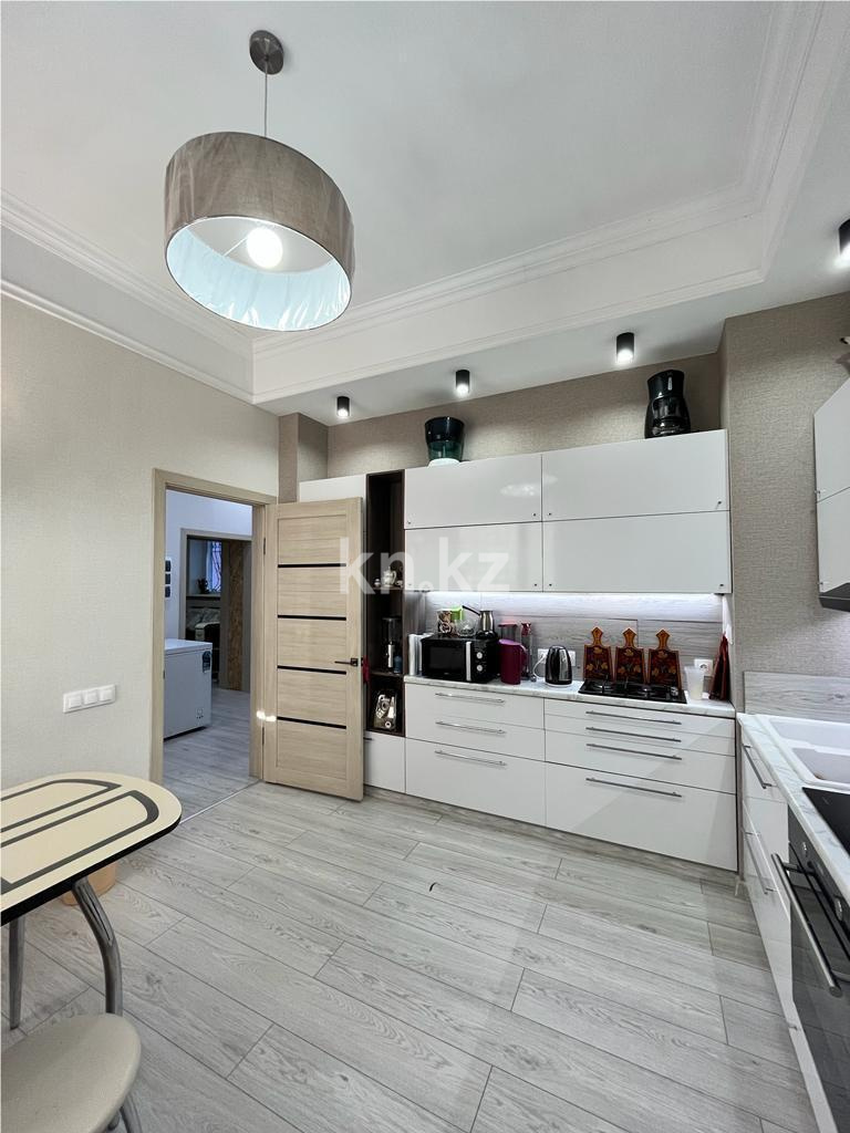 Продажа 5-комнатного дома, 210 м², ул. Мынбаева, дом  106 - Продажа квартир в Караганде фото 15 из 25