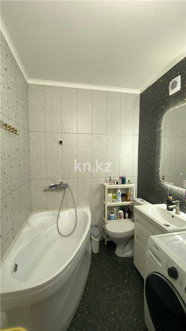 Продажа 3-комнатной квартиры, 92 м², пр. Момышулы в Астане - фото 10