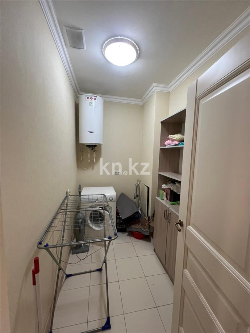 Продажа 4-комнатной квартиры, 188 м², ул. Аманжолова - Продажа  четырехкомнатных квартир в Караганде фото 14 из 28