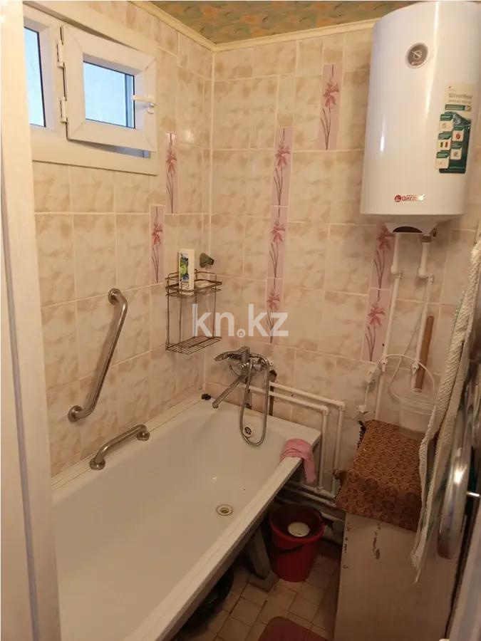 Продажа 3-комнатной квартиры, 60 м², 3 мкр-н, дом  5 в Абае - фото 4