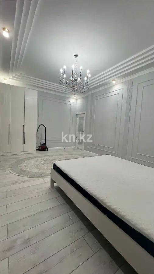 Продажа 3-комнатной квартиры, 95 м², ул. Сыганак, дом  32 - Продажа  трехкомнатных квартир в Астане фото 1 из 2