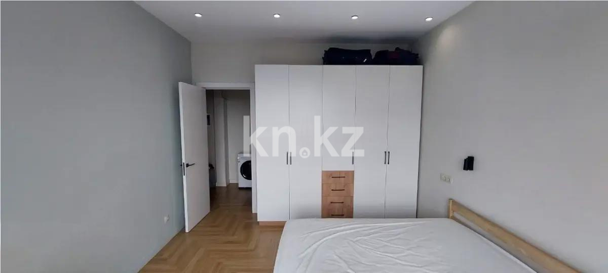 Продажа 1-комнатной квартиры, 42.2 м², ул. Тургута Озала, дом  194 - Продажа квартир в Казахстане фото 1 из 9