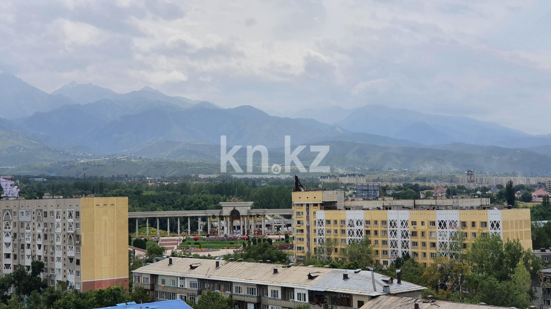 Продажа 4-комнатной квартиры, 90 м², мкр-н Орбита-2, дом  10 в Алматы - фото 3