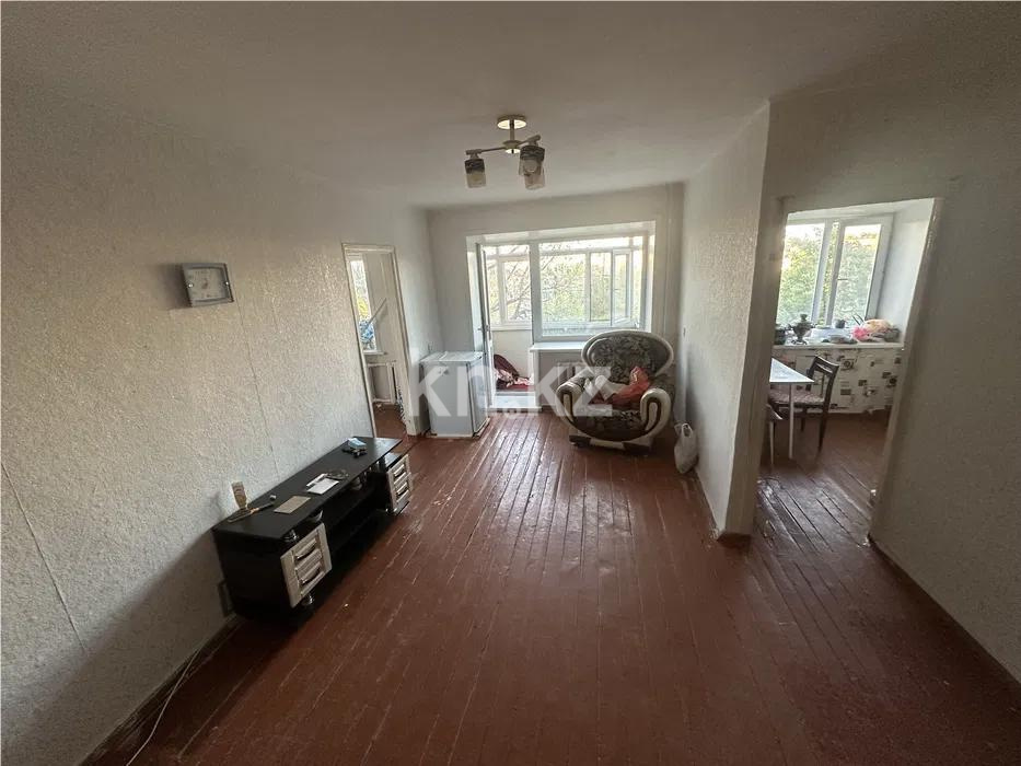 Продажа 2-комнатной квартиры, 42 м², ул. Ленинградская, дом  58 - Продажа  двухкомнатных квартир в Шахтинске фото 1 из 4