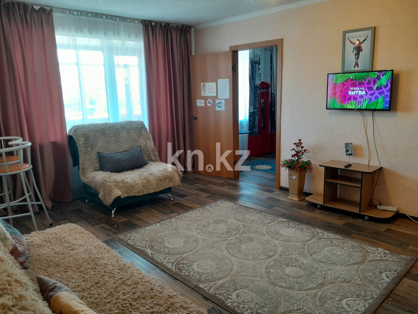 Аренда 2-комнатной квартиры посуточно, 50 м², пр. Ауэзова, дом  49 - Аренда квартир посуточно в Усть-Каменогорске фото 4 из 13