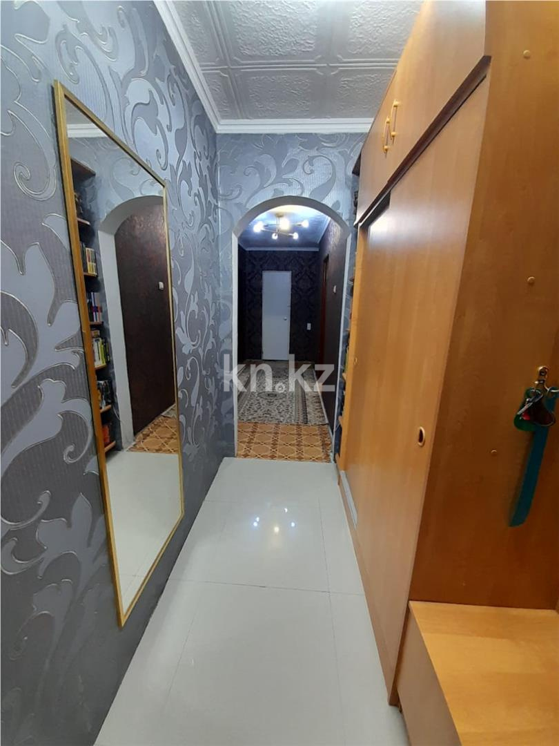 Продажа 3-комнатной квартиры, 61 м², мкр-н Восток-3 - Продажа квартир в Караганде фото 8 из 11
