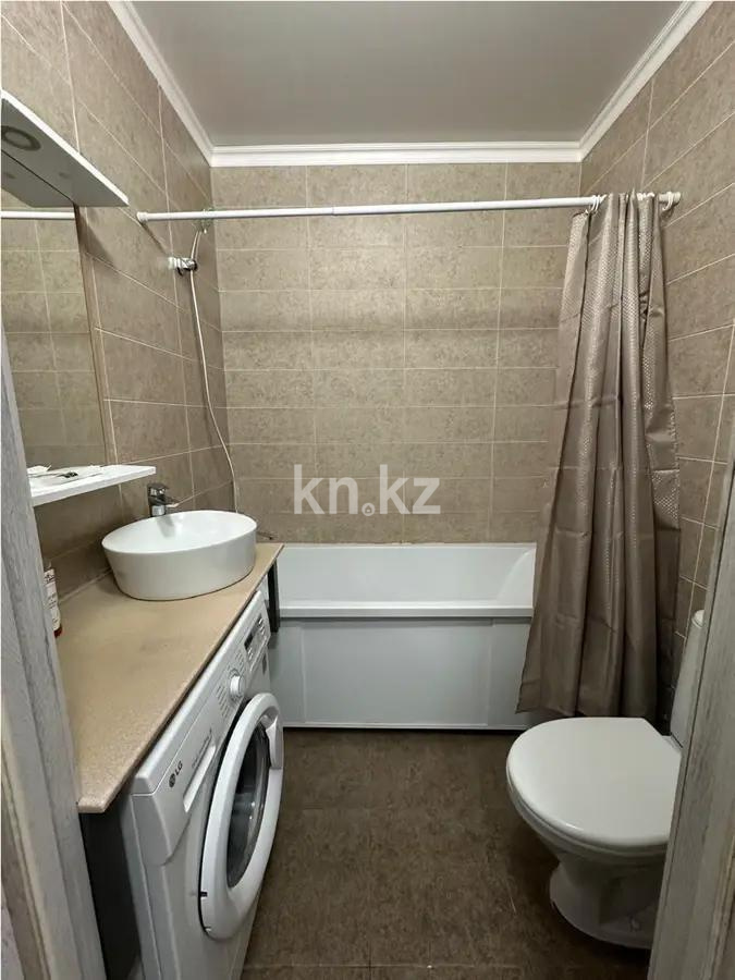 Продажа 1-комнатной квартиры, 38.7 м², мкр-н Аксай-5, дом  25 в Алматы - фото 3