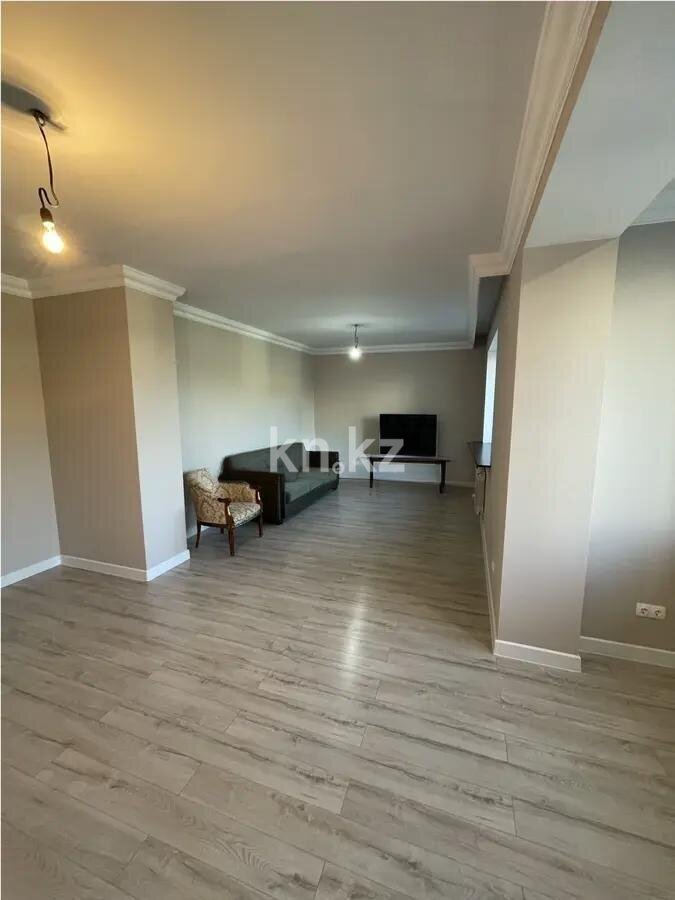 Продажа 4-комнатной квартиры, 174 м² в Алматы