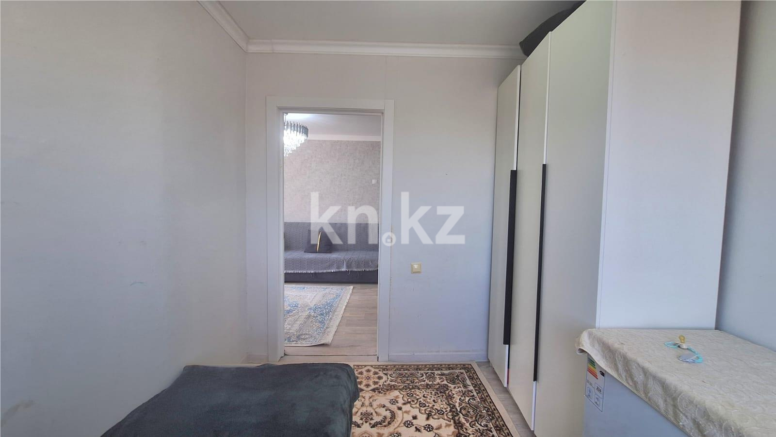 Продажа 4-комнатной квартиры, 60 м² - Продажа четырехкомнатных квартир в панельном доме в Караганде - страница 2 фото 6 из 9