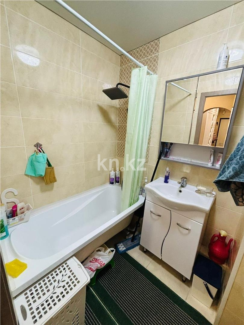 Продажа 4-комнатной квартиры, 77 м², мкр-н Степной-2 - Продажа  четырехкомнатных квартир в Караганде фото 17 из 27