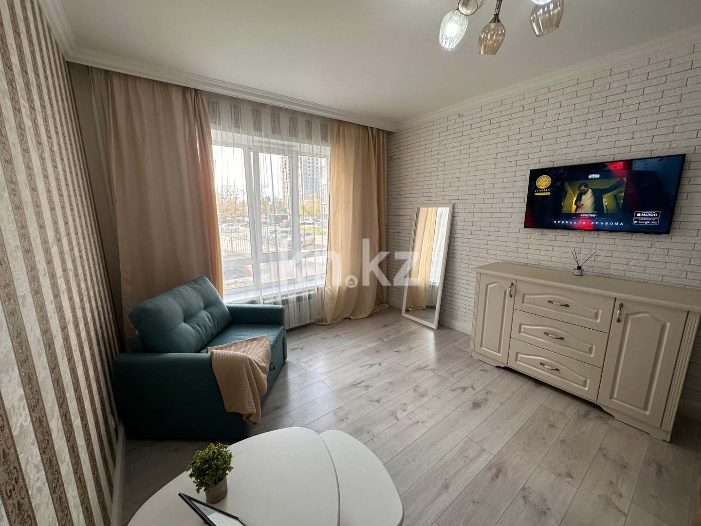 Аренда 1-комнатной квартиры посуточно, 38 м², пр. Строителей, дом  33/1 - Аренда жилой и коммерческой недвижимости в Караганде фото 1 из 1