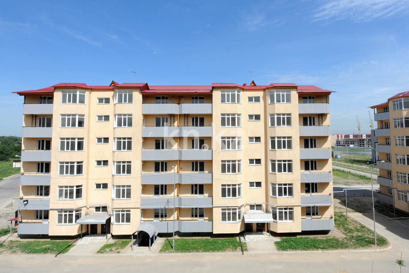 Продажа 2-комнатной квартиры, 65 м², мкр-н Кокжиек, дом  60 в Алматы - фото 8