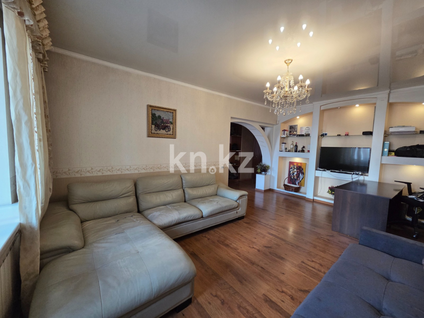 Продажа 2-комнатной квартиры, 92 м² - Продажа квартир в кирпичном доме в Алматы фото 3 из 9