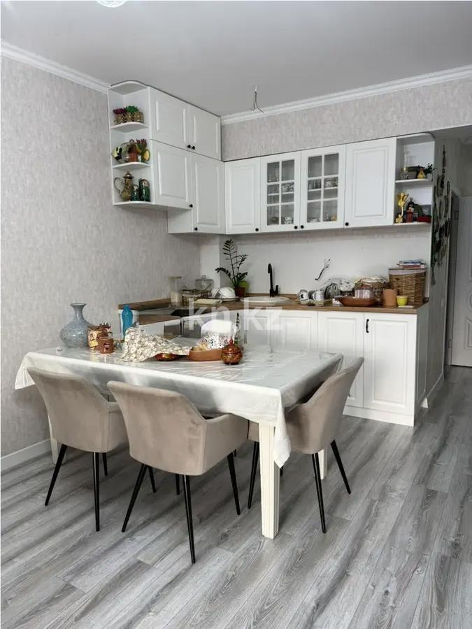 Продажа 3-комнатной квартиры, 83 м², пр. Райымбека, дом  522/1 в Алматы - фото 4