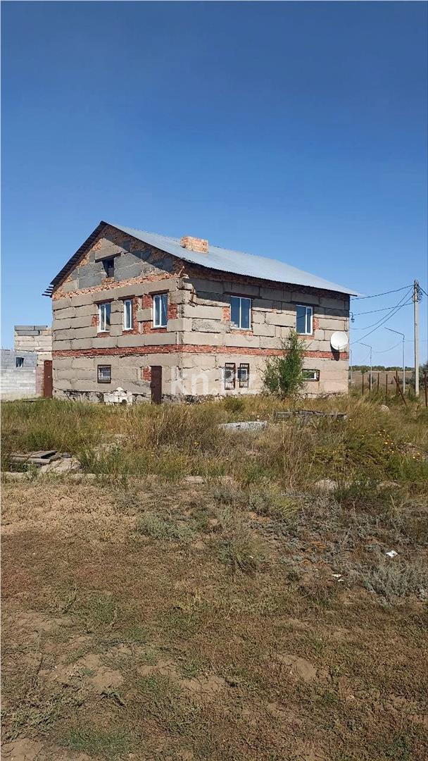 Продажа 4-комнатного дома, 232 м² - Аренда квартир помесячно в Актобе фото 3 из 20