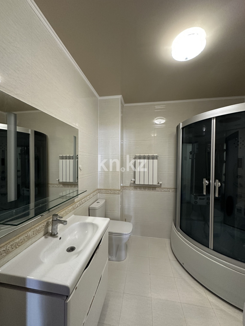 Продажа 3-комнатной квартиры, 117 м² в Караганде - фото 24