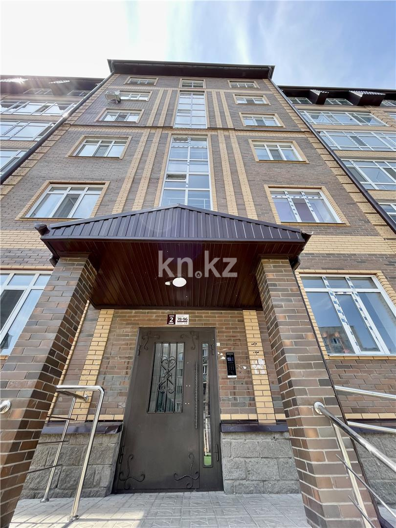 Продажа 3-комнатной квартиры, 75 м², ул. Муканова, дом  1/9 в Караганде - фото 24