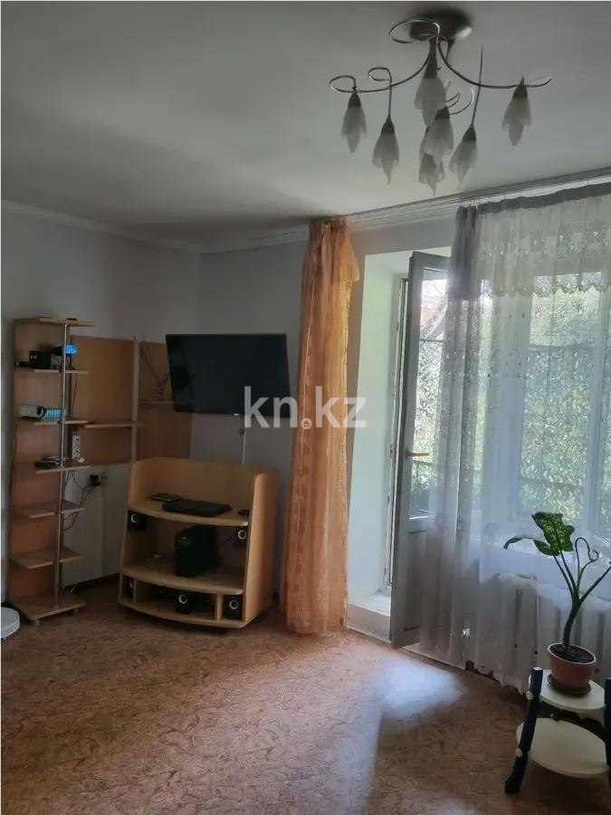 Продажа 1-комнатной квартиры, 40 м², ул. 13-й Военный городок, дом  9 - Продажа  однокомнатных квартир в Алматы без посредников фото 1 из 2