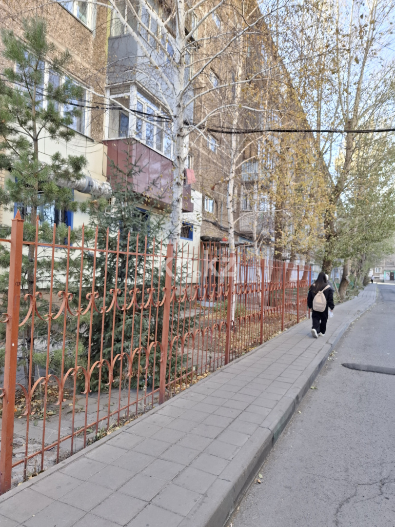 Продажа 3-комнатной квартиры, 62.5 м², 18мкр, дом  9 - Продажа квартир в Караганде фото 15 из 16