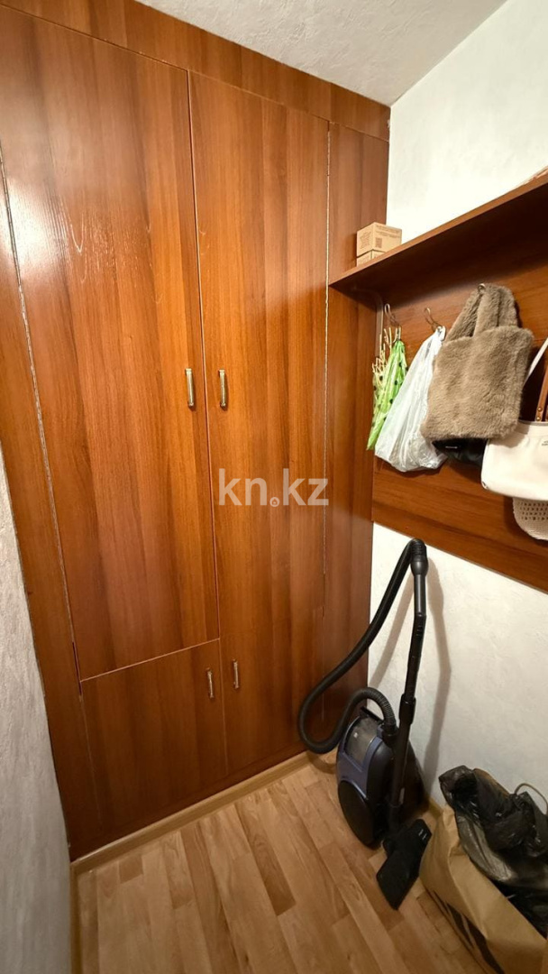 Продажа 3-комнатной квартиры, 64.4 м², ул. Дюсембекова, дом  57 - Продажа  трехкомнатных квартир в Караганде фото 9 из 12