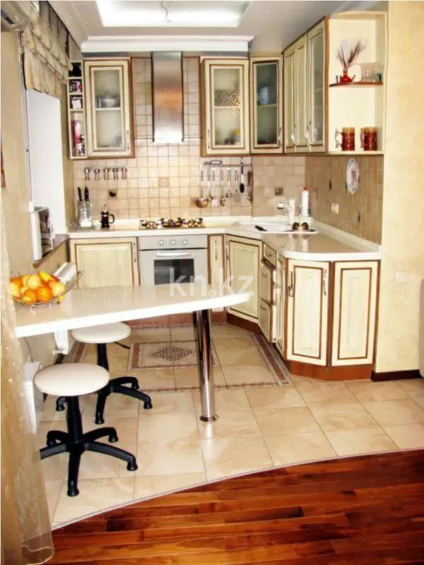 Продажа 3-комнатной квартиры, 65 м², ул. Байтурсынова, дом  78/1 в Алматы - фото 4