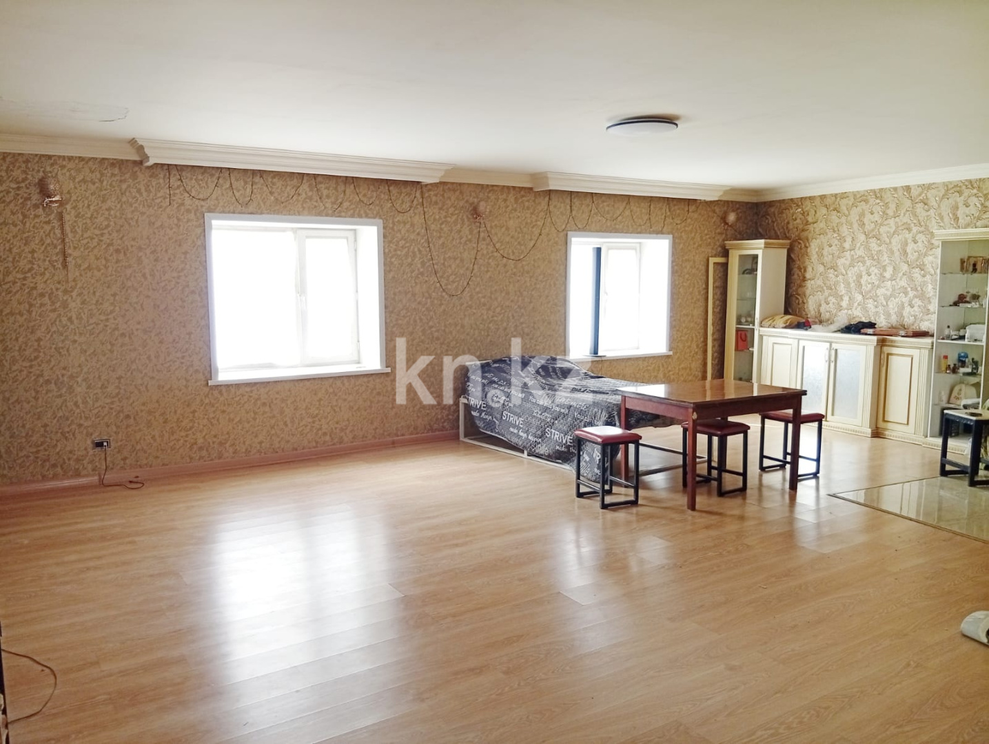 Продажа 4-комнатного дома, 200 м² - Продажа домов, коттеджей в Астане фото 1 из 36