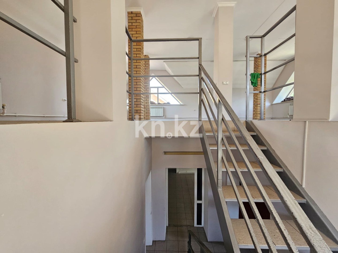 Продажа , 414 м², ул. Кирпичная, дом  46 - Продажа офисных и торговых помещений в Караганде фото 7 из 23