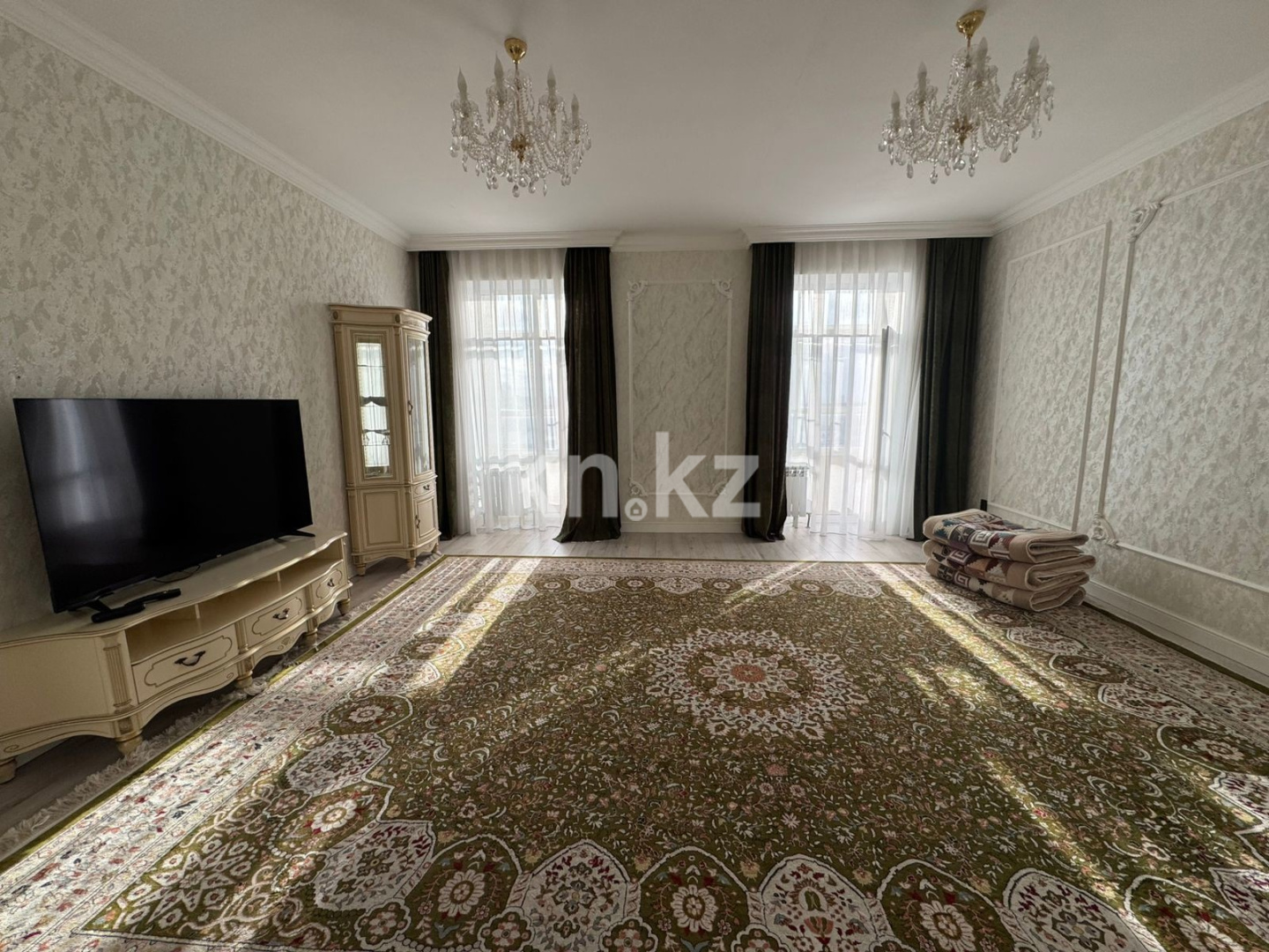 Продажа 4-комнатной квартиры, 140 м² в Астане - фото 2