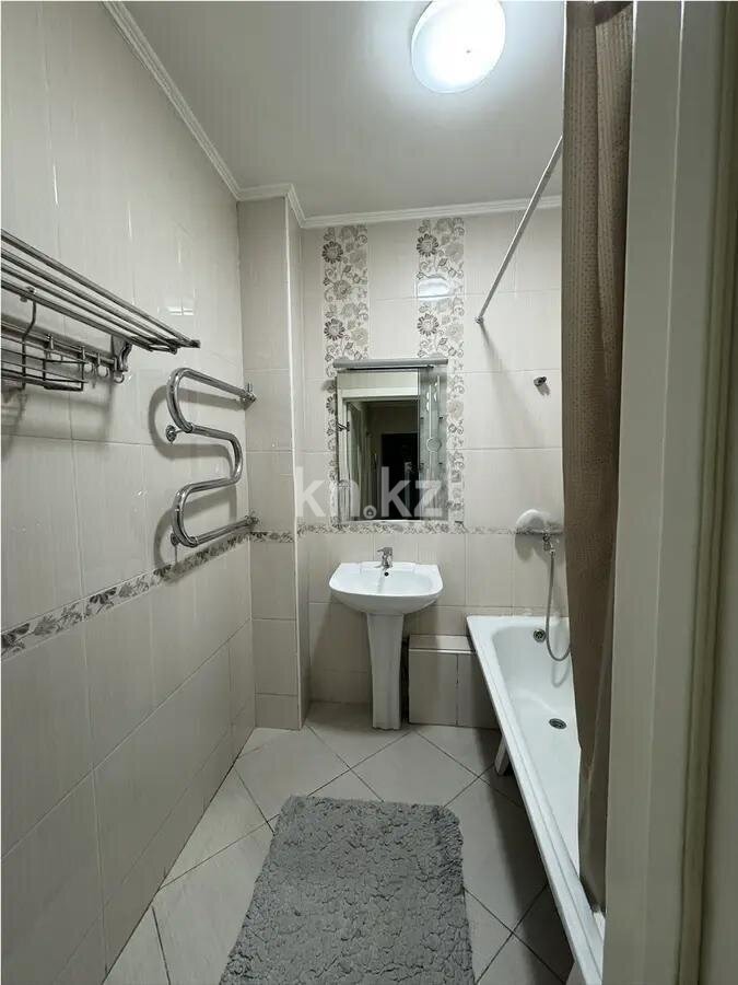 Продажа 2-комнатной квартиры, 62.6 м² в Алматы - фото 4