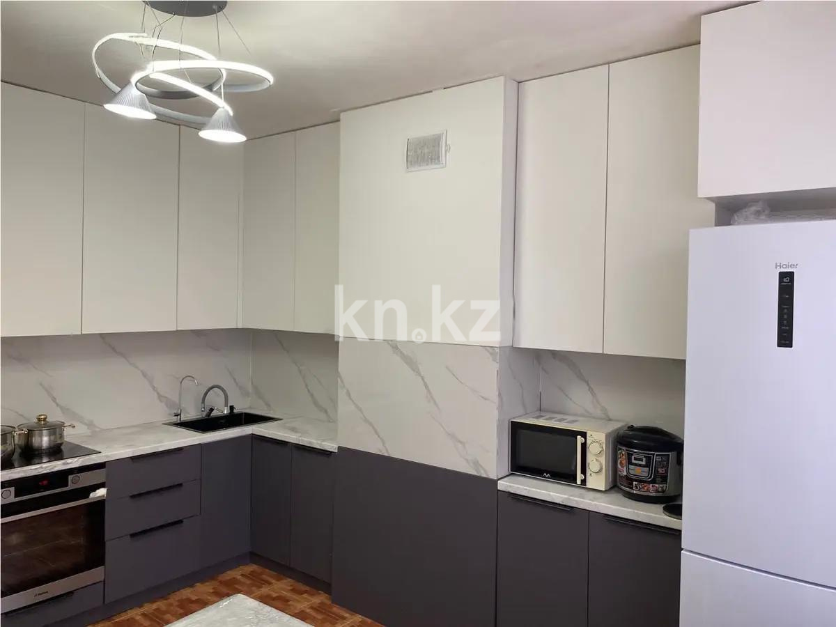 Продажа 3-комнатной квартиры, 93 м², ул. Сауран, дом  3/1 в Астане - фото 4