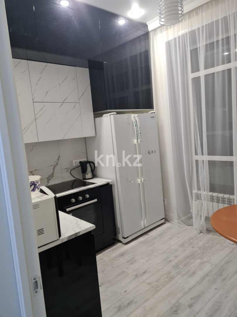 Аренда 1-комнатной квартиры, 38 м² в Астане