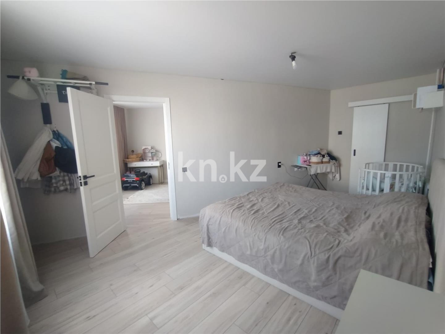 Продажа 5-комнатной квартиры, 105 м², мкр. Голубые Пруды - Продажа  пятикомнатных квартир в Караганде фото 4 из 22