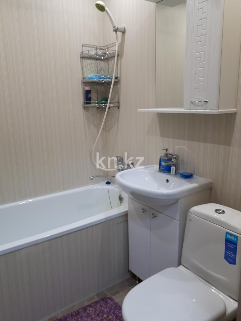 Аренда 1-комнатной квартиры посуточно, 32 м², ул. Потанина, дом  19 - Аренда жилой и коммерческой недвижимости в Усть-Каменогорске фото 3 из 12