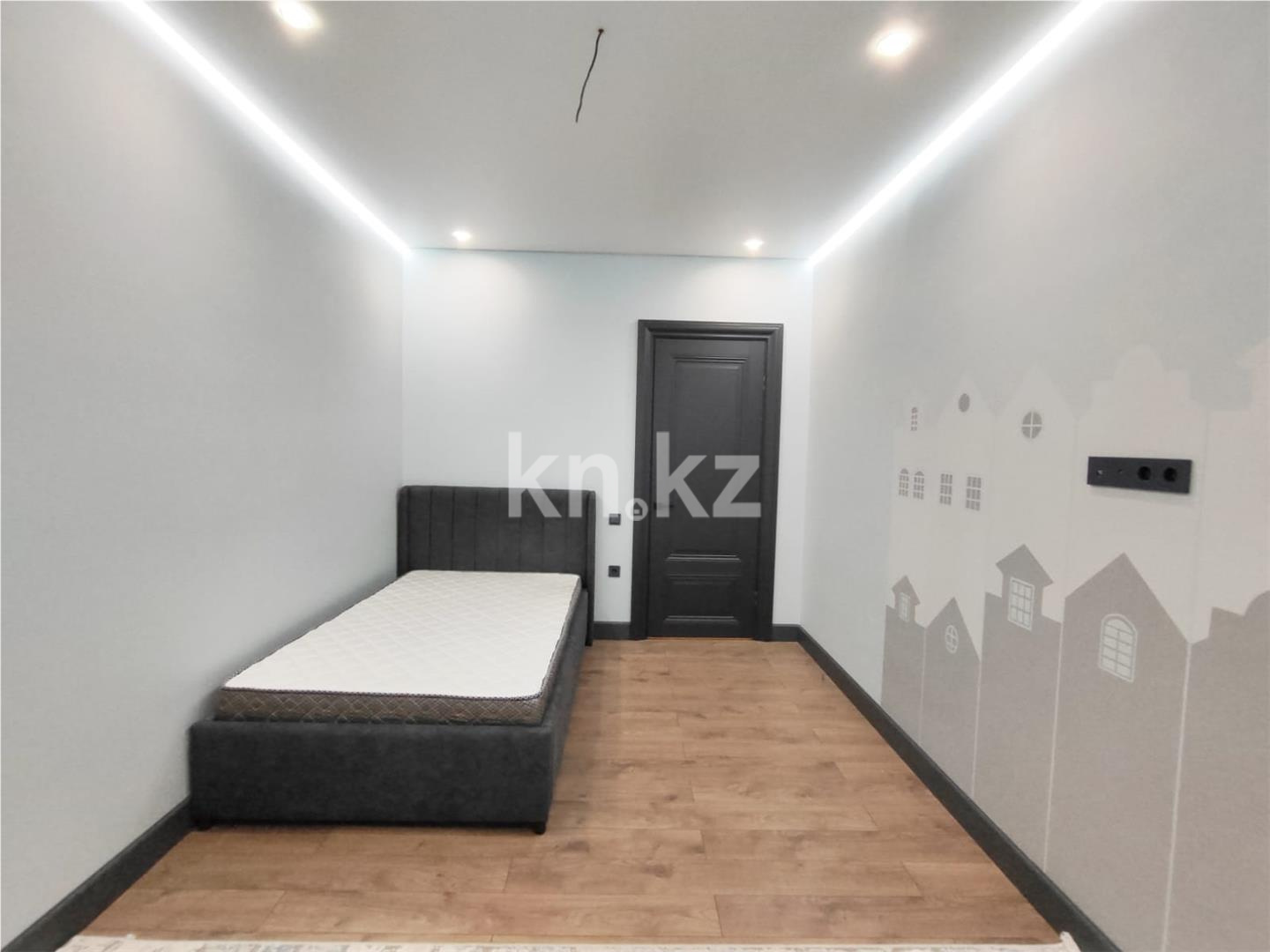Продажа 4-комнатной квартиры, 108 м², пр. Шахтеров - Продажа  четырехкомнатных квартир в Караганде фото 13 из 23