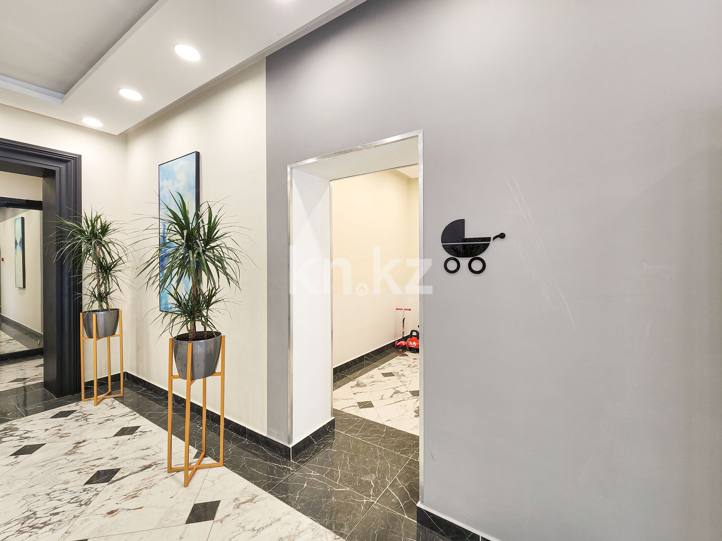 Продажа 3-комнатной квартиры, 112 м², ул. Розыбакиева, дом  320 в Алматы - фото 11