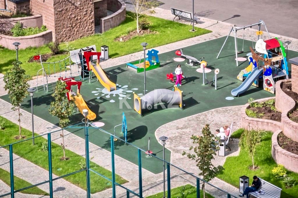 Продажа 3-комнатной квартиры, 133 м², пр. Аль-Фараби, дом  21 в Алматы - фото 9