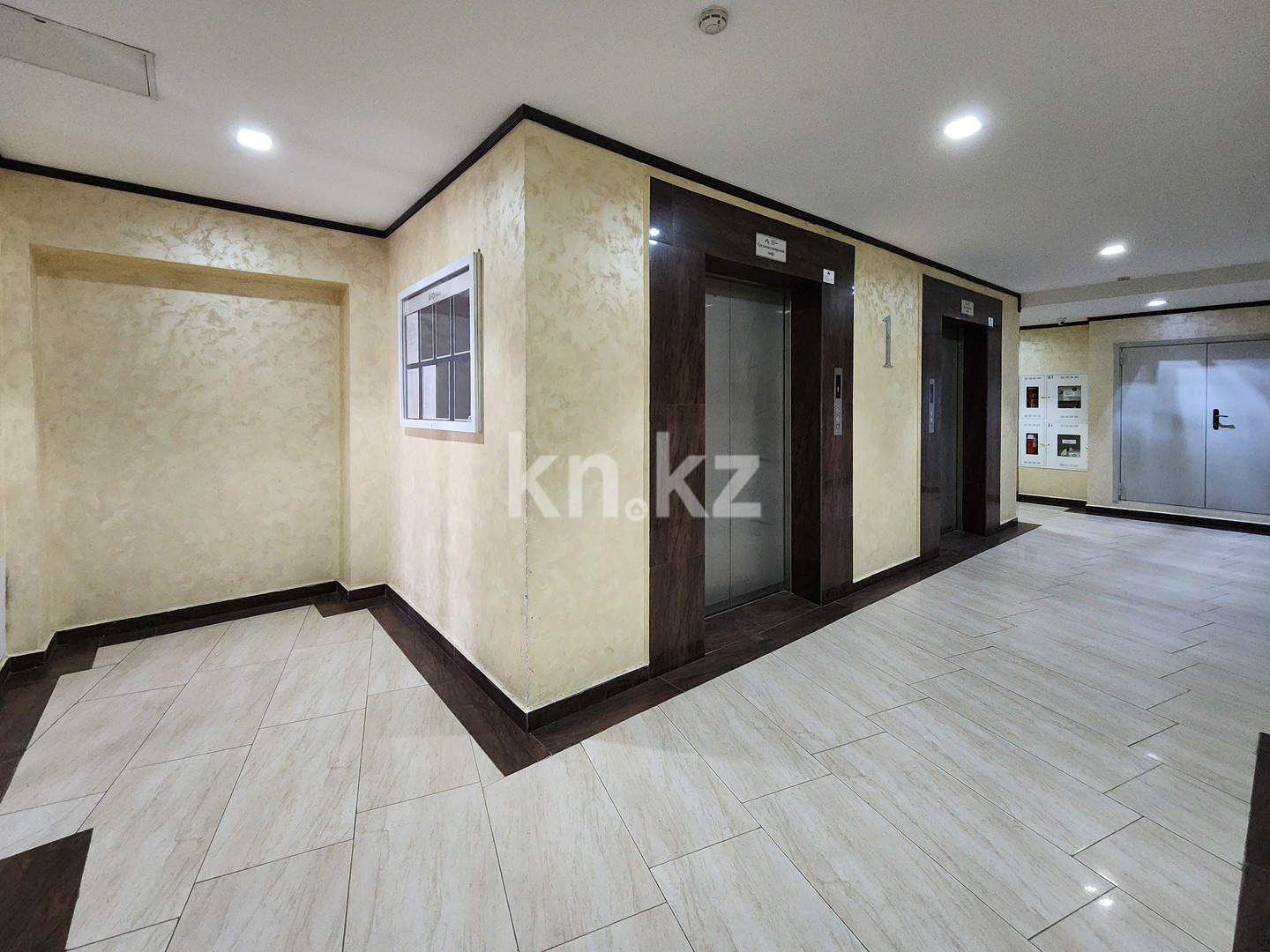 Продажа 3-комнатной квартиры, 133 м², пр. Аль-Фараби, дом  21 в Алматы - фото 13