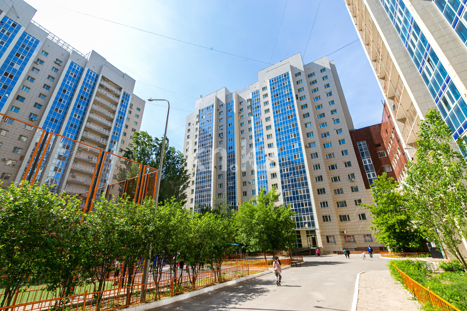 Продажа 2-комнатной квартиры, 70 м², пр. Момышулы, дом  12 в Астане - фото 18
