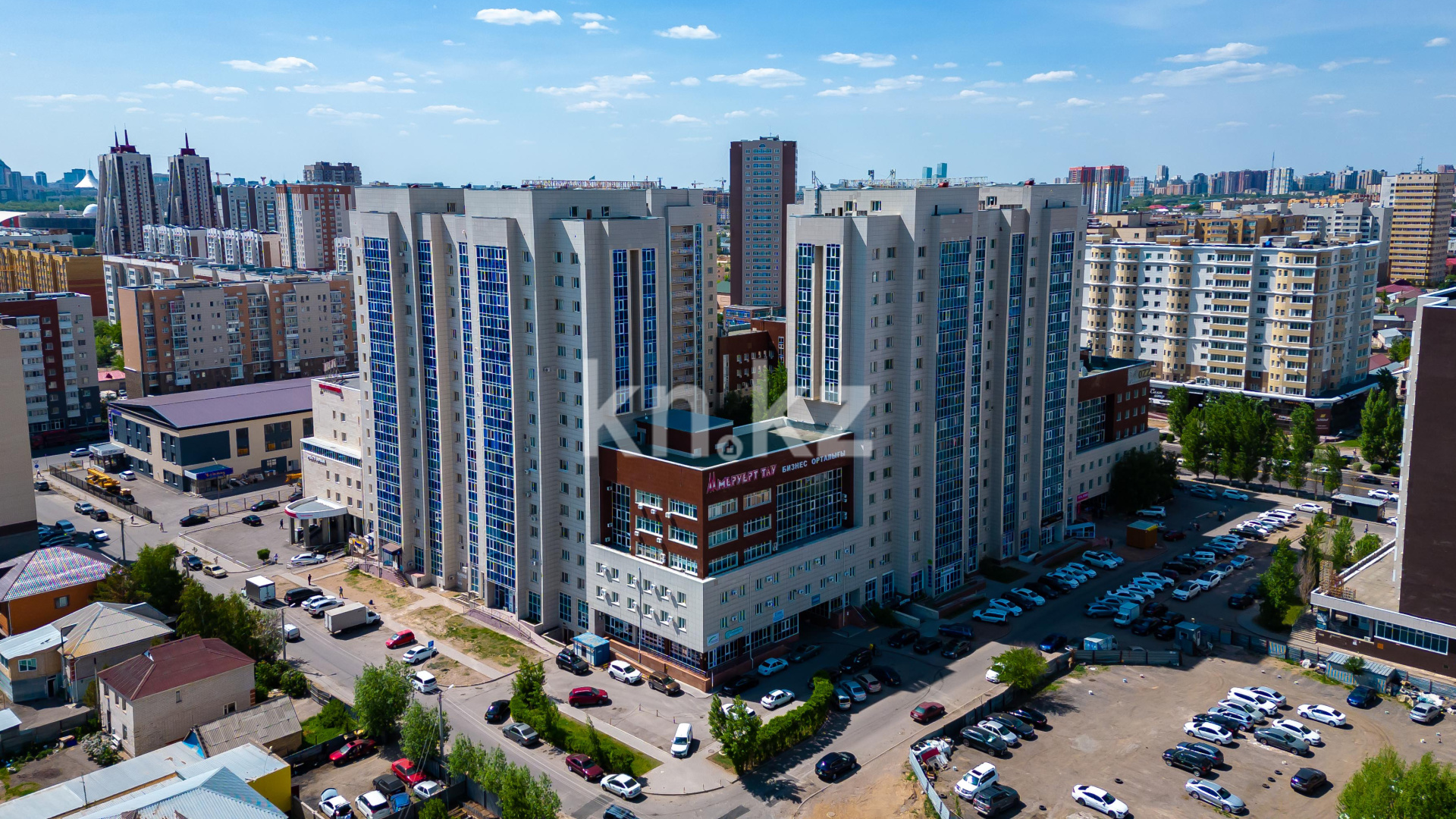 Продажа 2-комнатной квартиры, 70 м², пр. Момышулы, дом  12 в Астане - фото 10