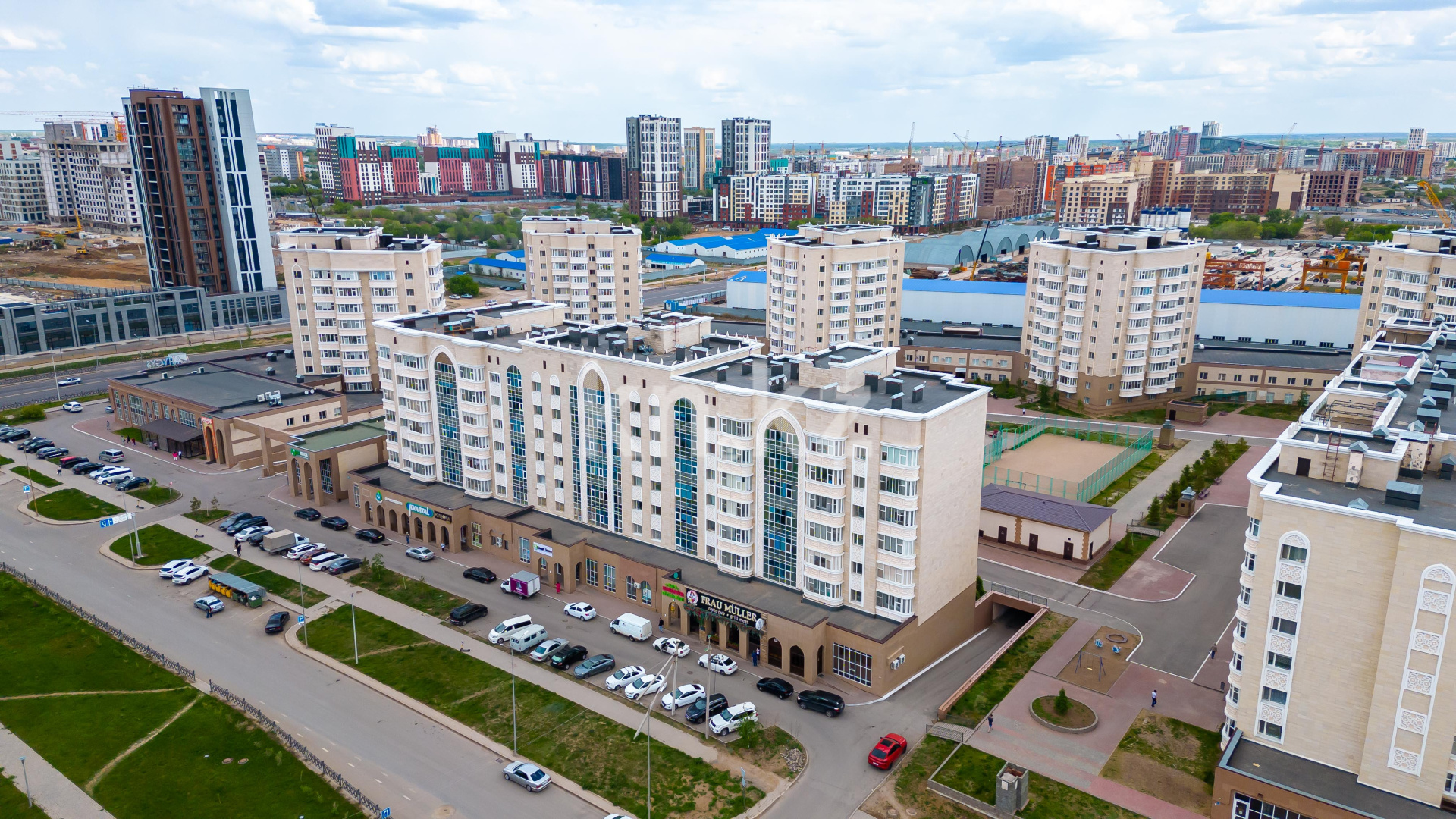 Продажа 2-комнатной квартиры, 82 м², ул. Жургенова, дом  18/2 в Астане