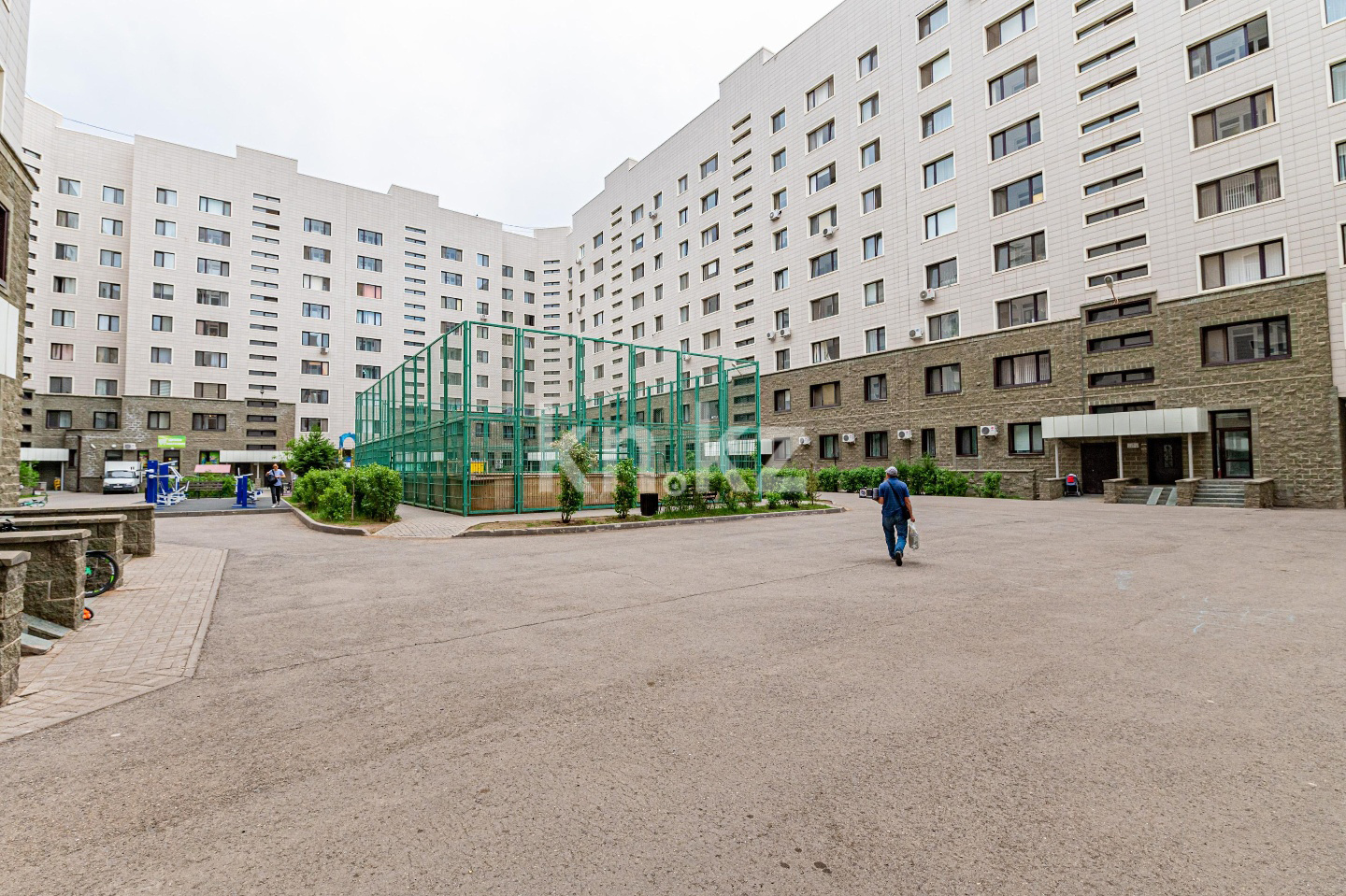 Продажа 2-комнатной квартиры, 65 м², ул. Сарайшык, дом  9 в Астане - фото 8