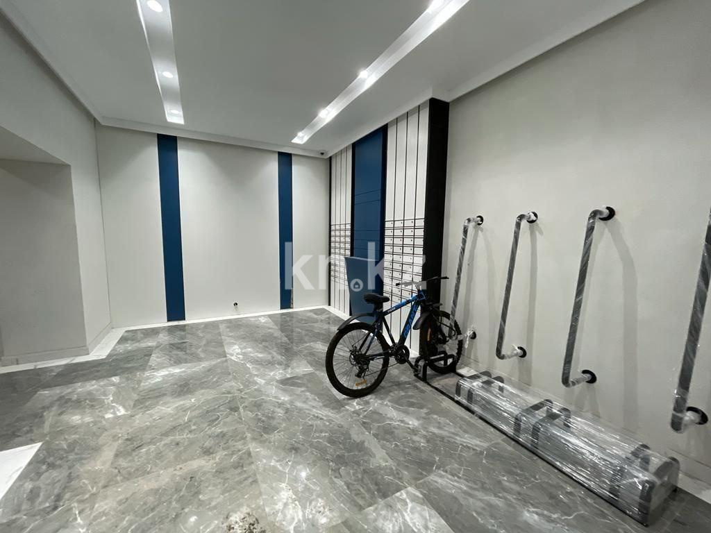 Продажа 1-комнатной квартиры, 38 м², пр. Кабанбай батыра, дом  59 в Астане - фото 11