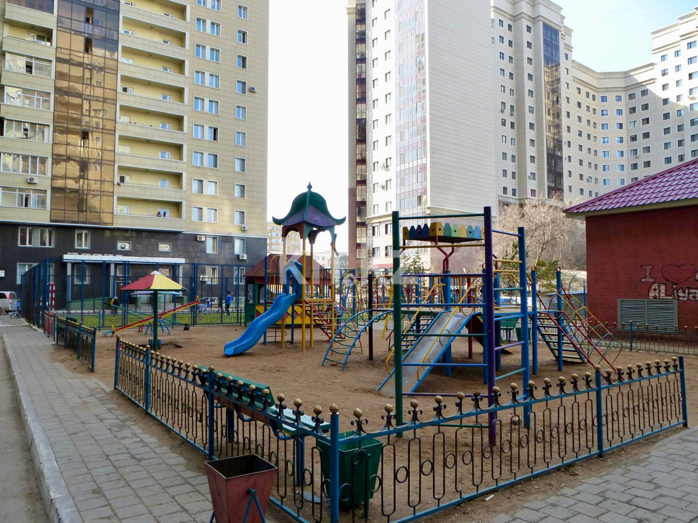 Продажа 2-комнатной квартиры, 92 м², ул. Кенесары, дом  65 в Астане - фото 10