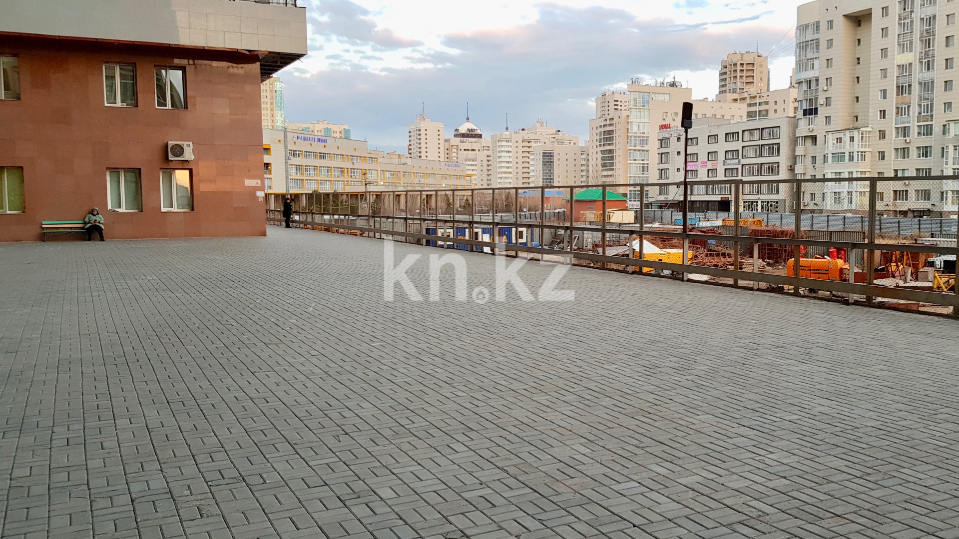 Продажа 3-комнатной квартиры, 101 м², ул. Кенесары, дом  4 в Астане - фото 12