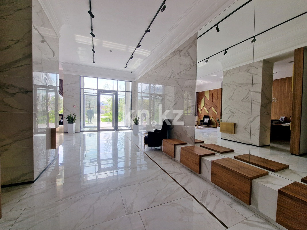 Продажа 2-комнатной квартиры, 84 м², пр. Аль-Фараби, дом  41/2 в Алматы - фото 13