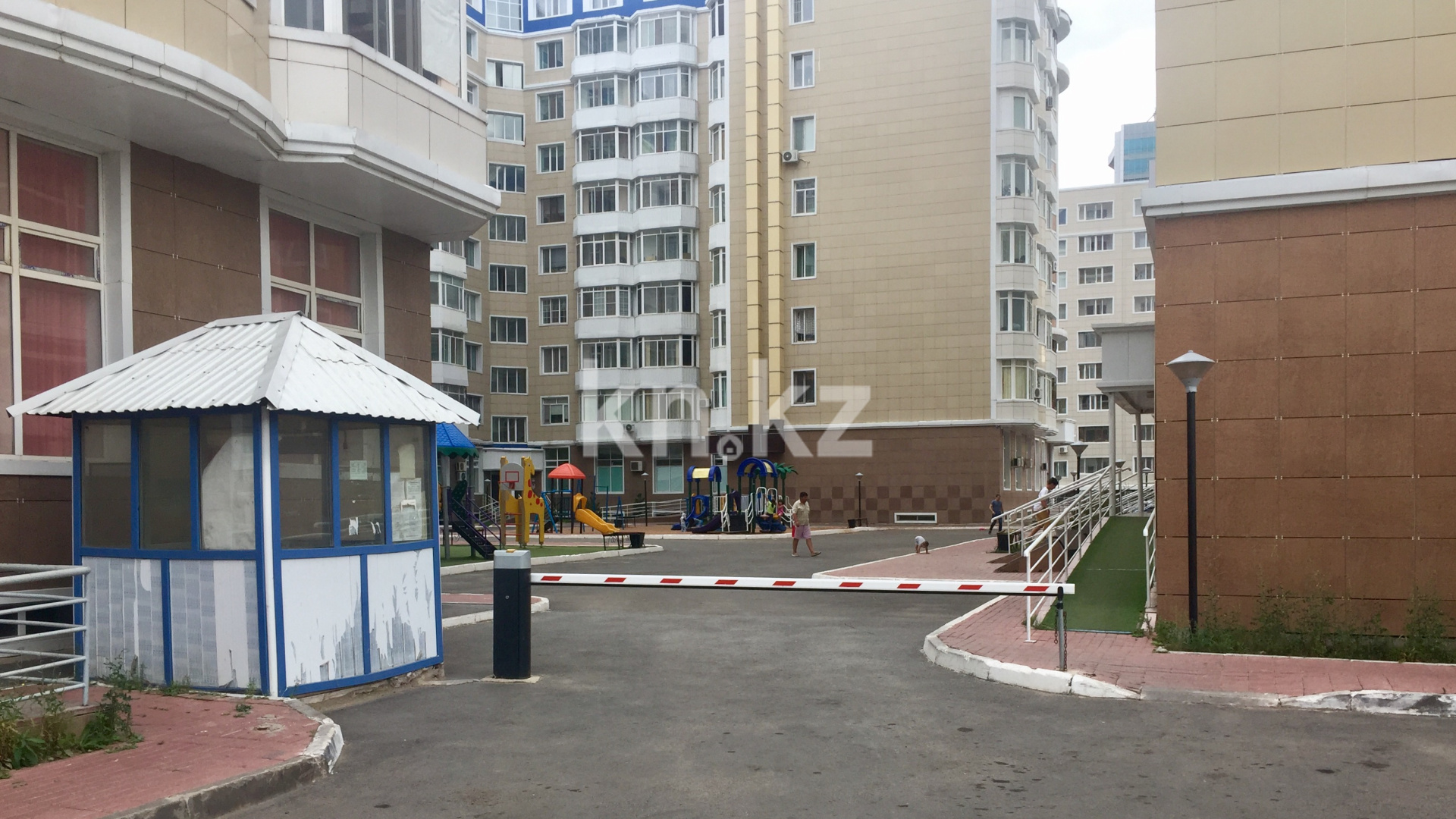 Продажа 2-комнатной квартиры, 60 м², ул. Бокейхана, дом  8 в Астане - фото 5