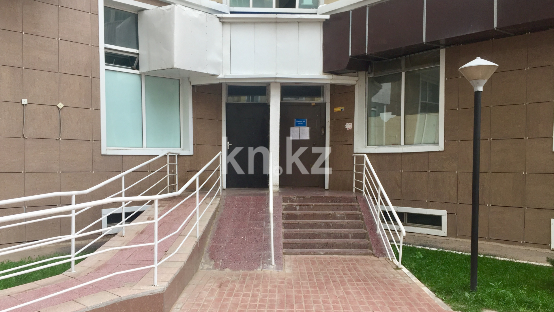 Продажа 2-комнатной квартиры, 60 м², ул. Бокейхана, дом  8 в Астане - фото 7