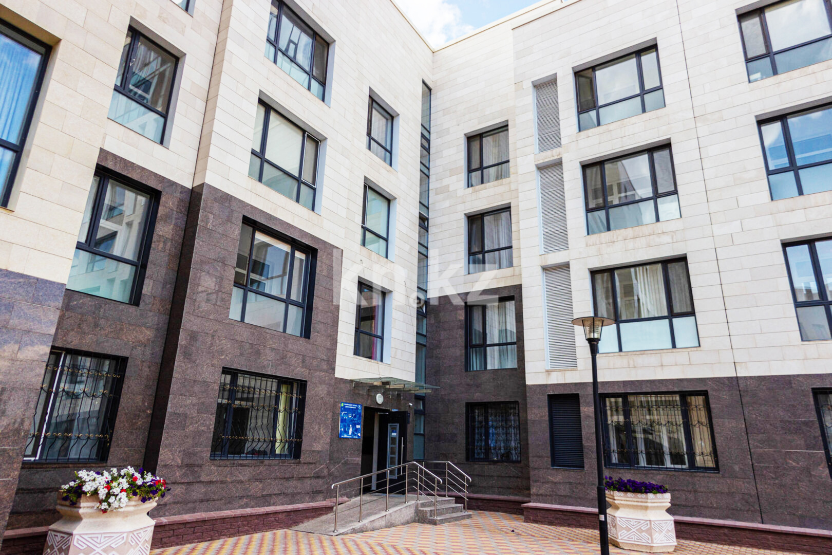 Продажа 1-комнатной квартиры, 45 м², пр. Мангилик Ел, дом  53 в Астане - фото 17