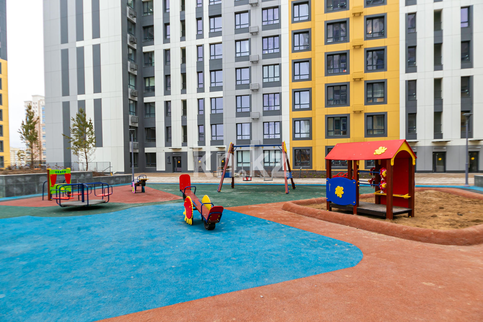 Продажа 2-комнатной квартиры, 61 м², ул. Омарова, дом  2/1 в Астане - фото 16